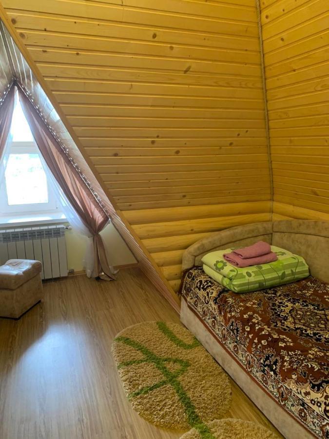 Вілла Milaro Skhidnytsia エクステリア 写真