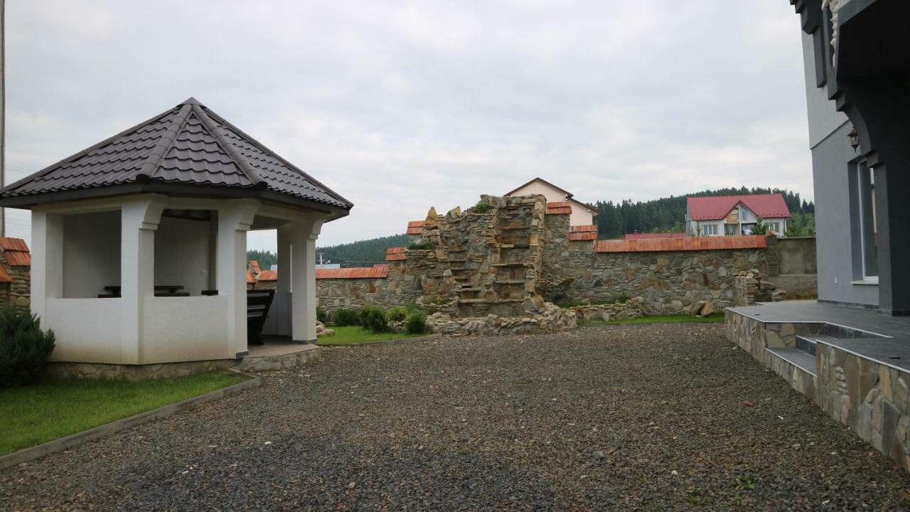 Вілла Milaro Skhidnytsia エクステリア 写真